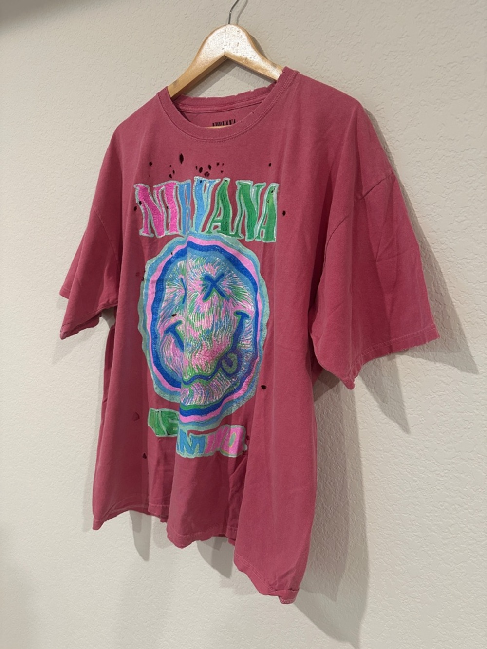 NWOT Urban Outfitters Nirvana Graphic Tee - Picture 9 of 9